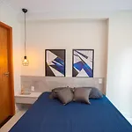 Flat Em Boa Viagem, Excelente Localizacao, Completo, Vista Para O Mar